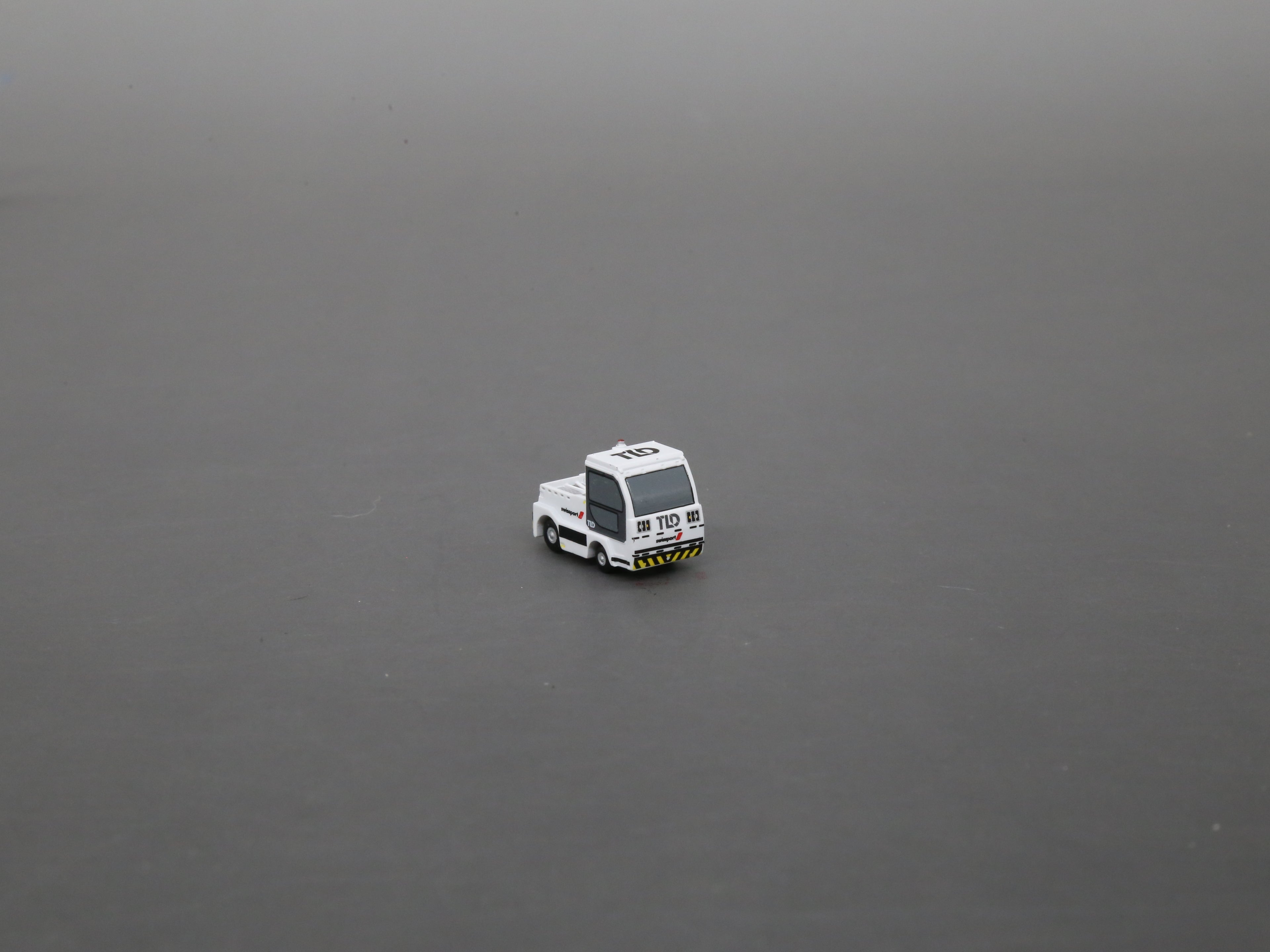 1/200 Airport TLD GET-16 Luggage Tractor Finished Painted 3D Model Car