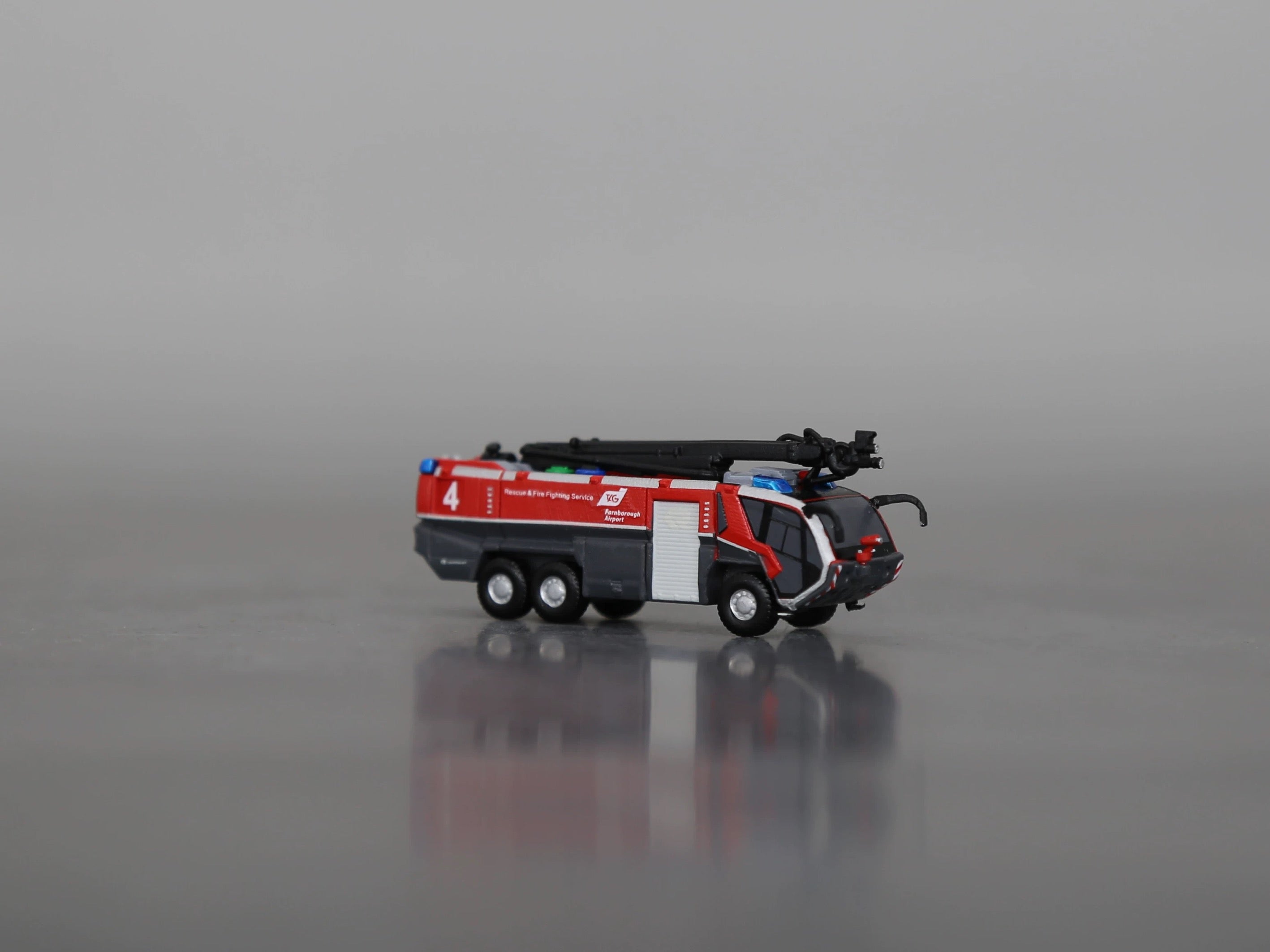 Scale 1:200 Farnborough airport Panther 6x6 HRET fire truck Painted Printed 3D Model