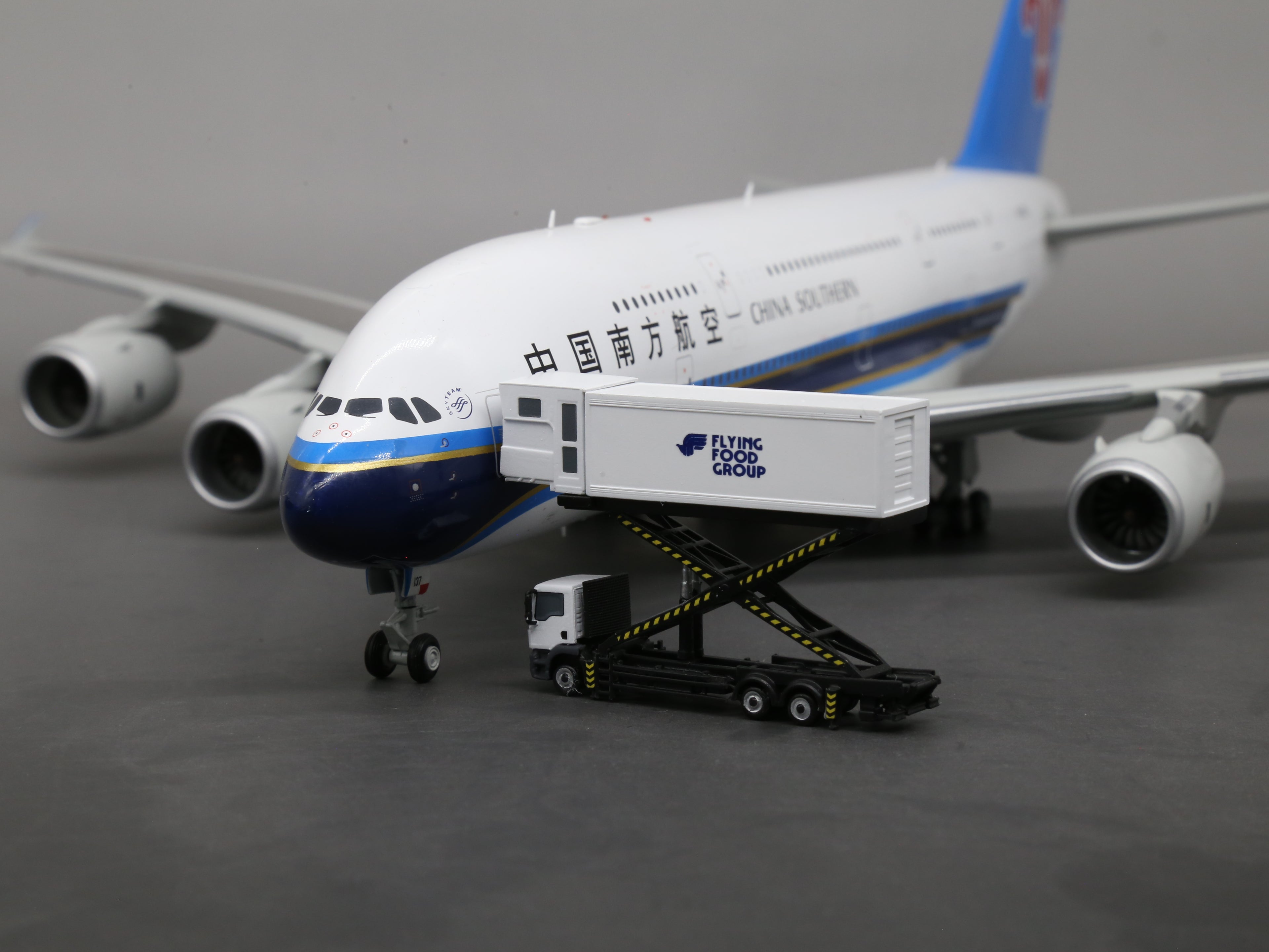 Scale 1:400/200/144 Airport Flying Food Group Catering truck printed Finished 3D Model
