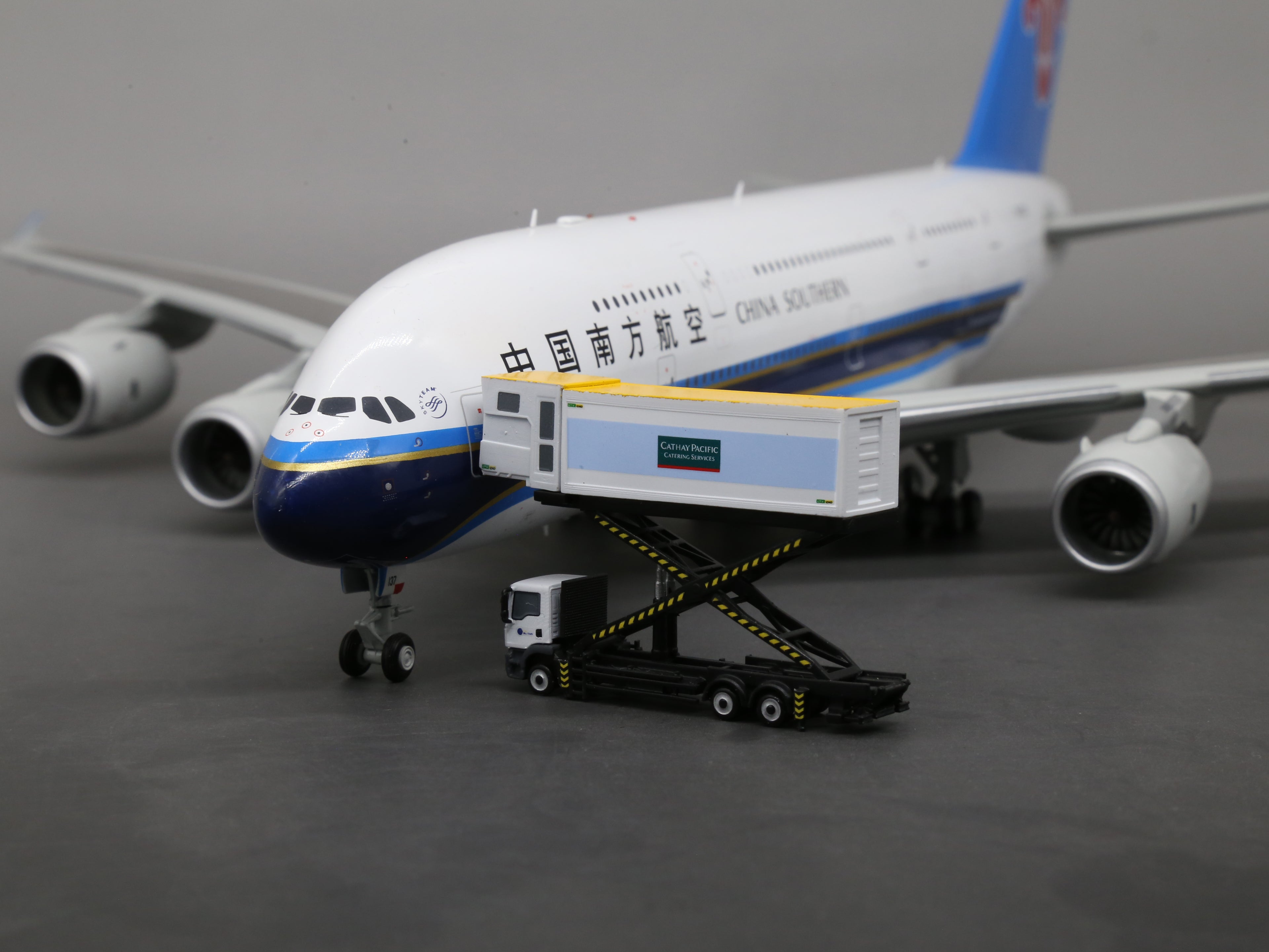 Scale 1:400/200/144 Airport Cathay Dining Catering truck printed Finished 3D Model car
