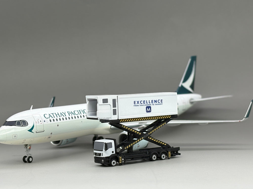 Scale 1:400/200 Airport Menzies Catering truck printed Finished 3D Model car