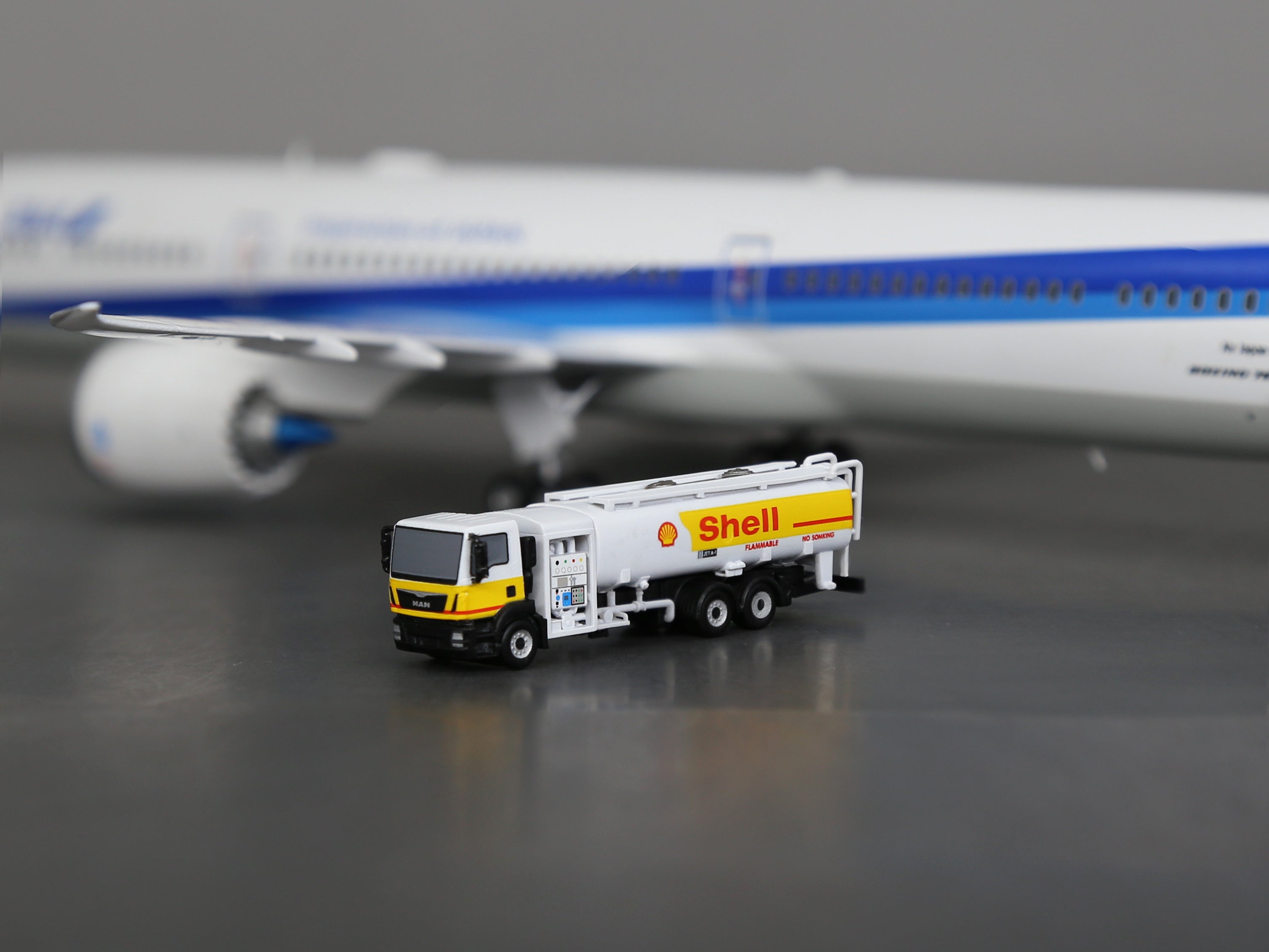 Scale 200 MAN single-axle Airport Gas refueler truck GSE printed Finished 3D Model