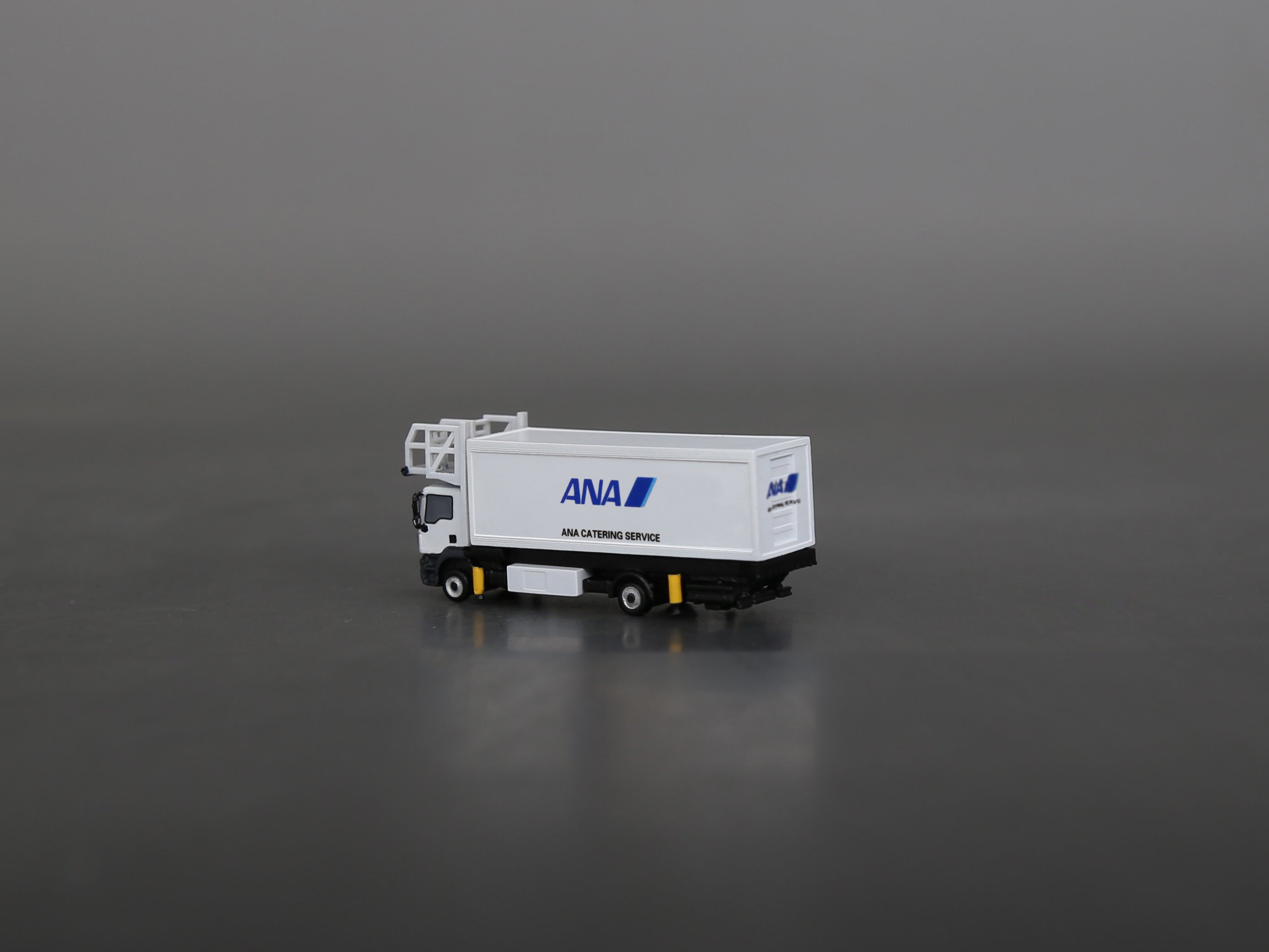 Scale 1:400/200 MAN single-axle Aircraft ANA Catering truck printed Finished 3D Model