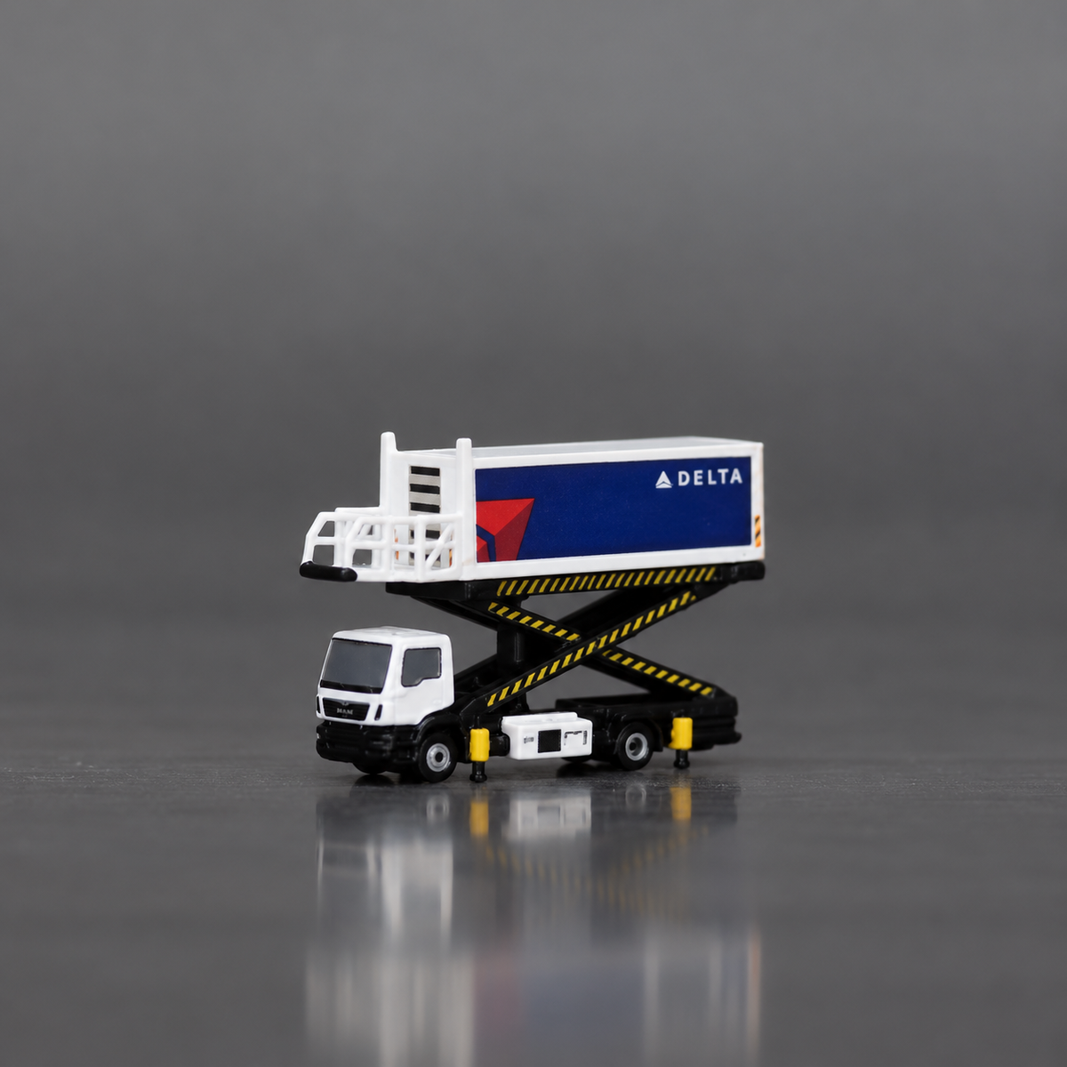 Scale 1:400/200 MAN single-axle Aircraft Delta Catering truck printed Finished 3D Model