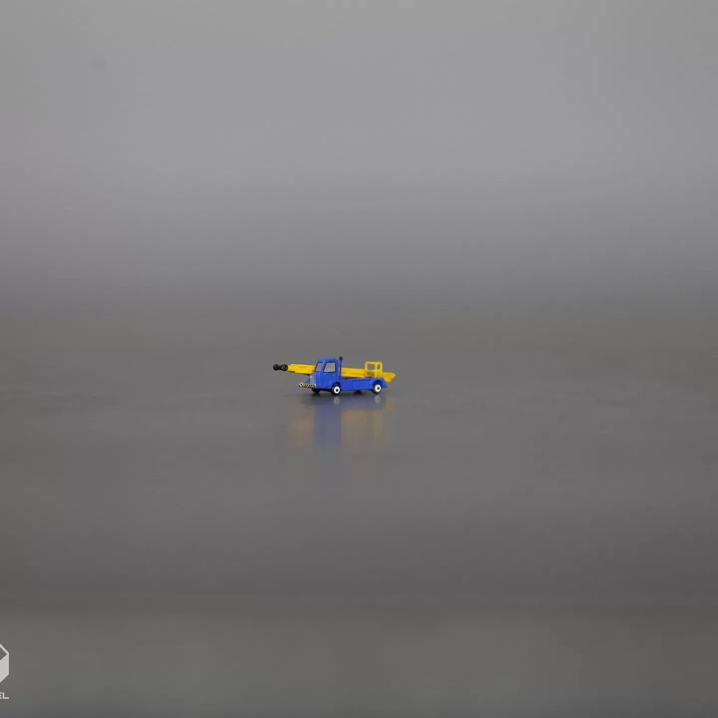 Scale 1:400/200Airport Blue TLD Belt Loader truck Finished Painted 3D Printed Model