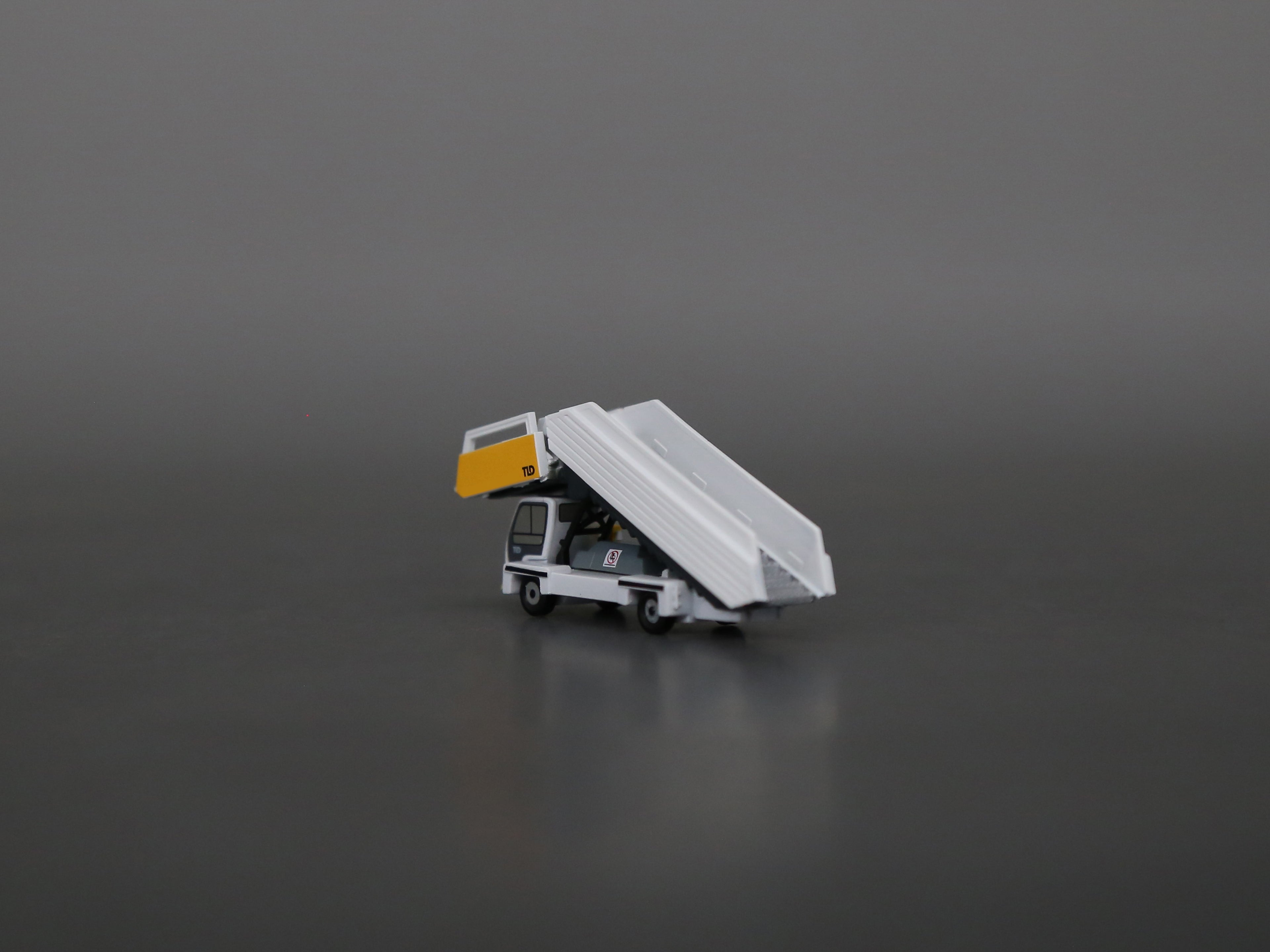 Scale 1:400/200/144 Airport staircase truck handmade printed Finished 3D Modeling car