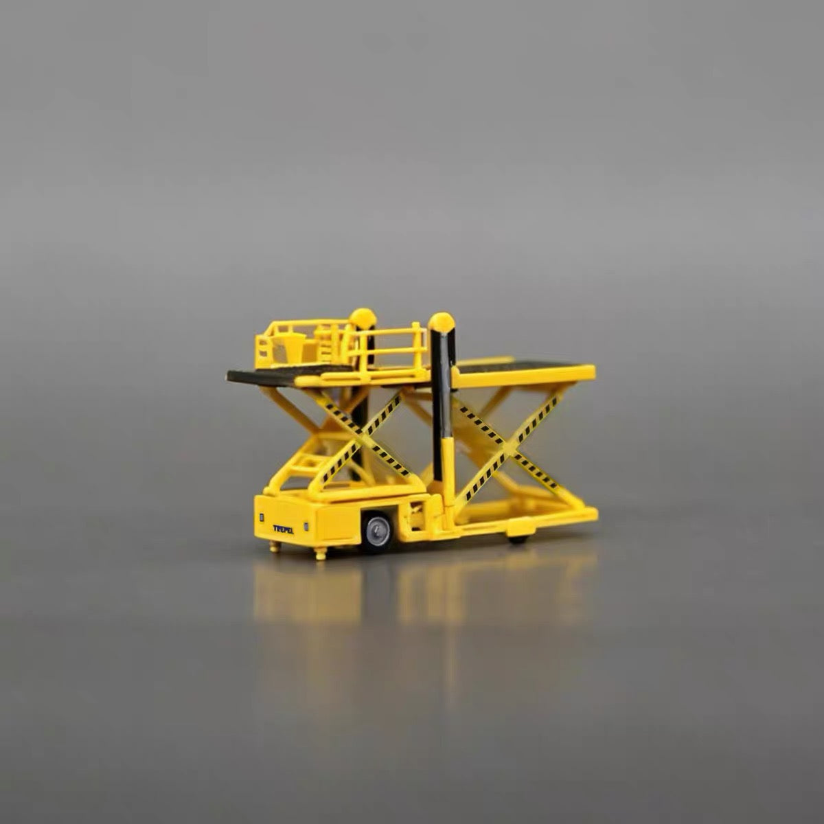 Scale 1:200/144 yellow trepel champ70 airport cargo loader Finished Painted Printed 3D Model