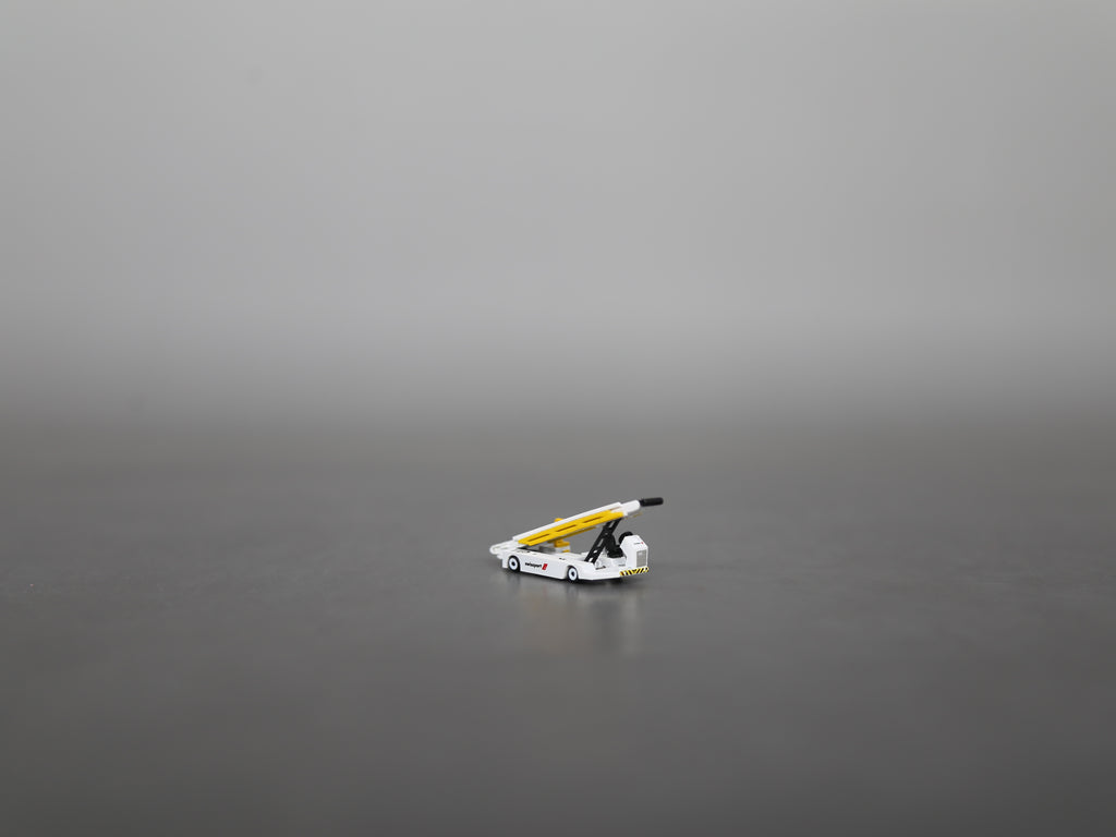 Scale 1/400- Swissport White TLD Belt Loader truck Finished Painted 3D Printed Model