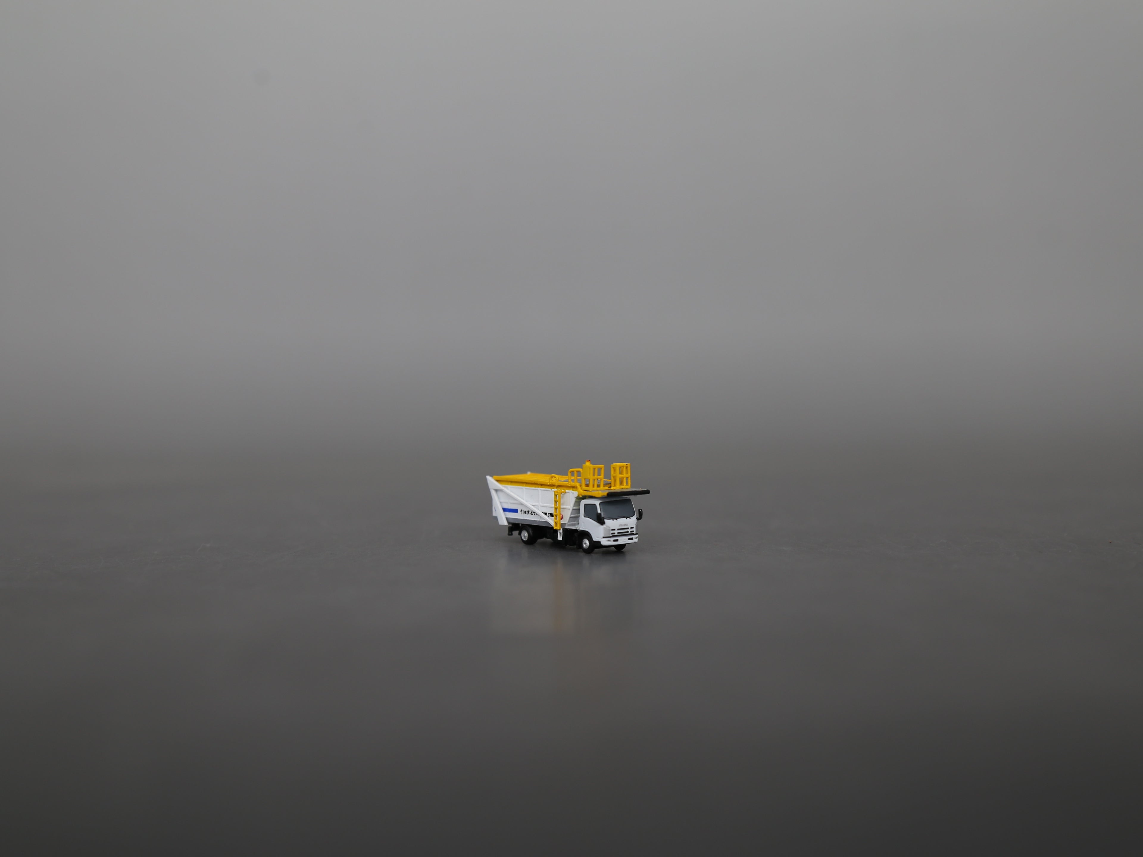 1/200 Airport Garbage Truck 3D Print Fixed Finished Painted Model