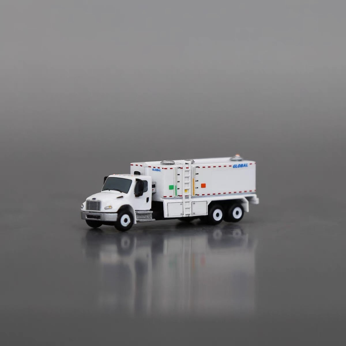 Scale 1:200 Airport Ethlene Glycol Liquid Transport Truck Infinite 3D Painted Finished Model