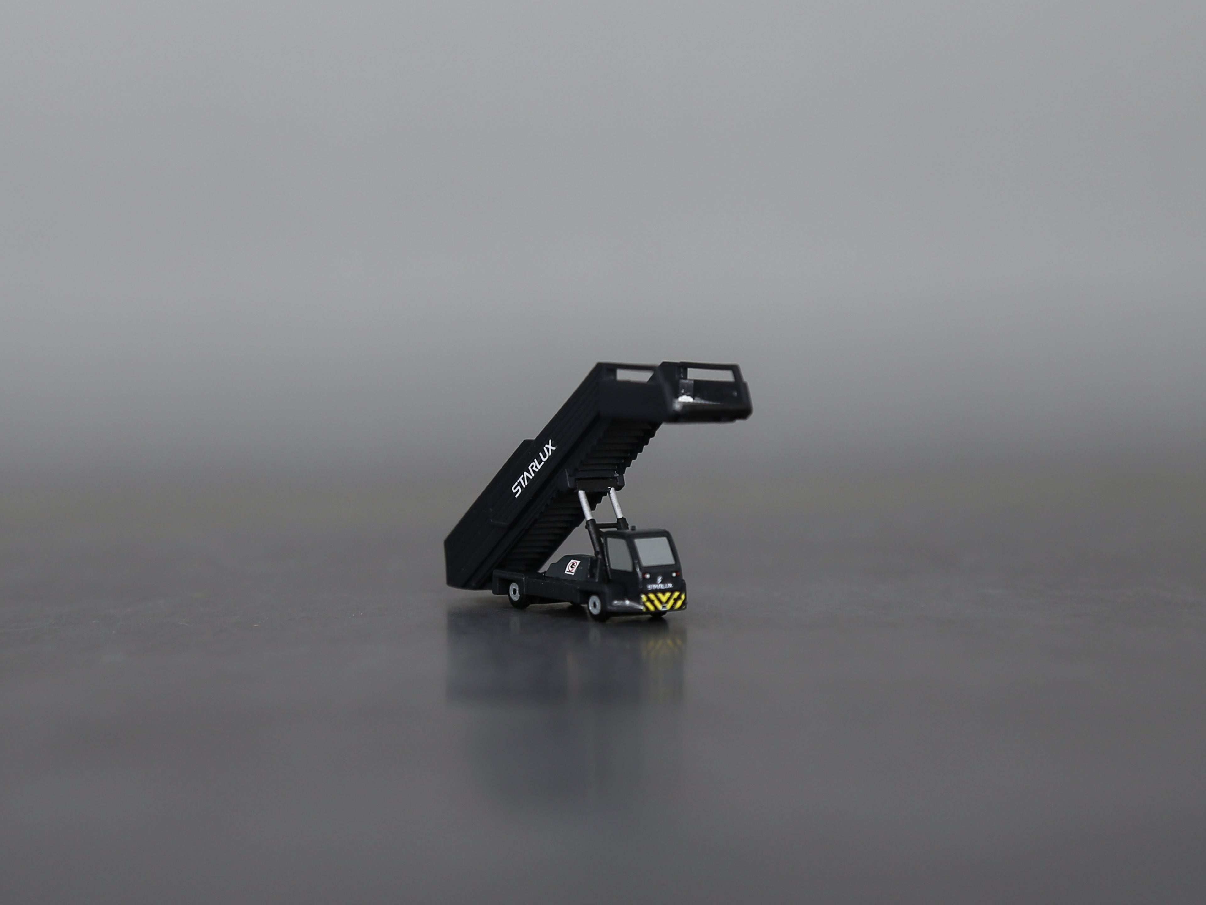 Scale 1:400/200/144 TLD Black staircase truck handmade printed Finished 3D Modeling car