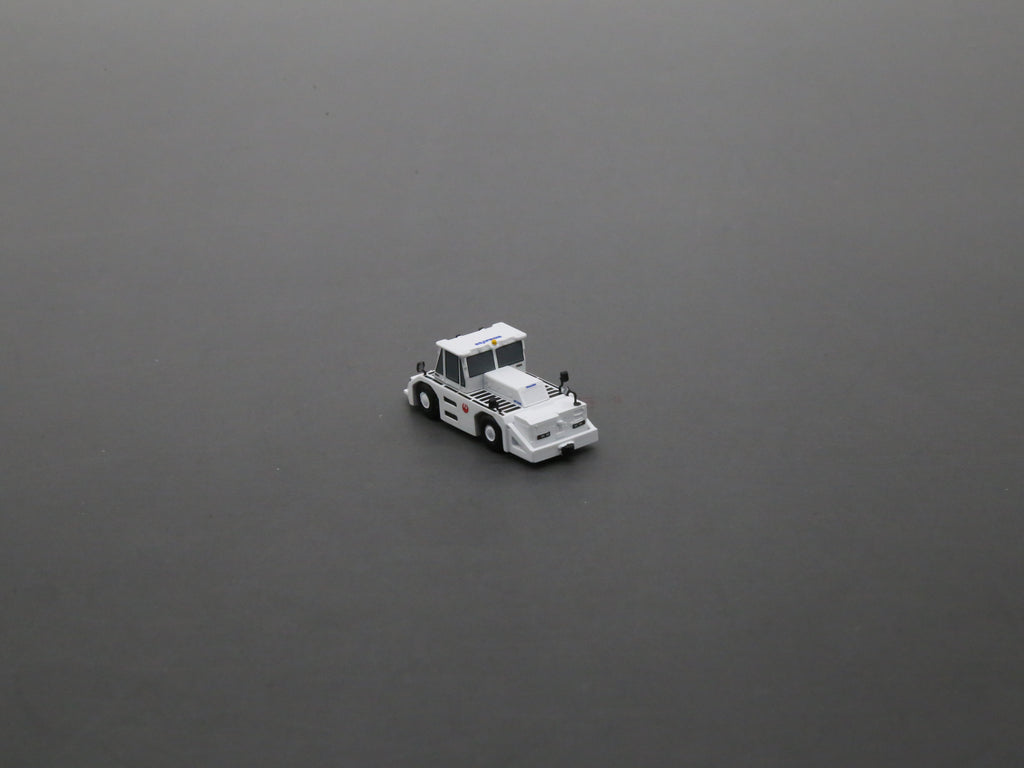 1/200 Airport WT-250 ANA/JAL tractor Finished 3D Model
