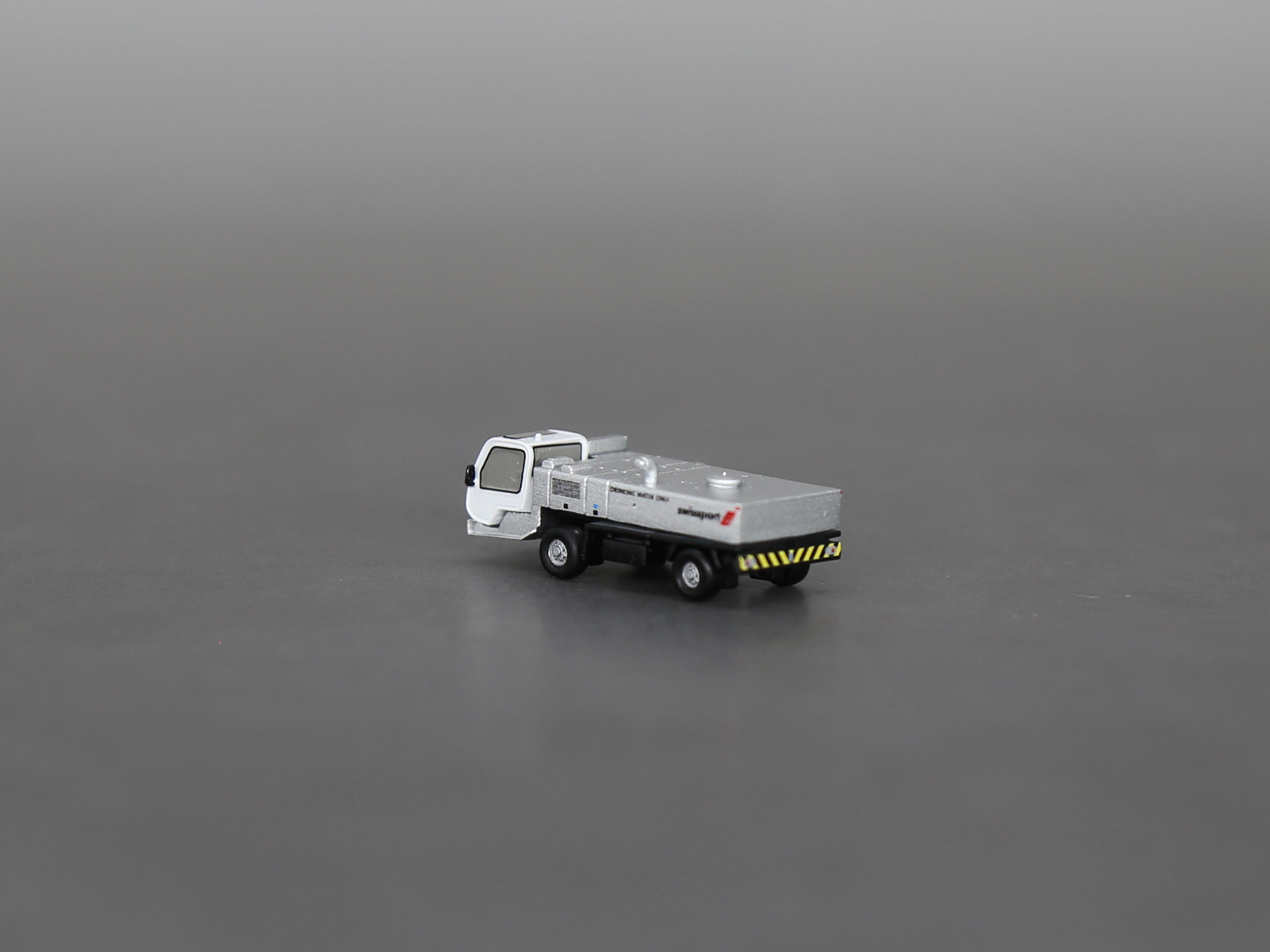 Scale 1:400/200 Swissport TLD WSP-900 Portable water servicing vehicle Painted Printed 3D Model