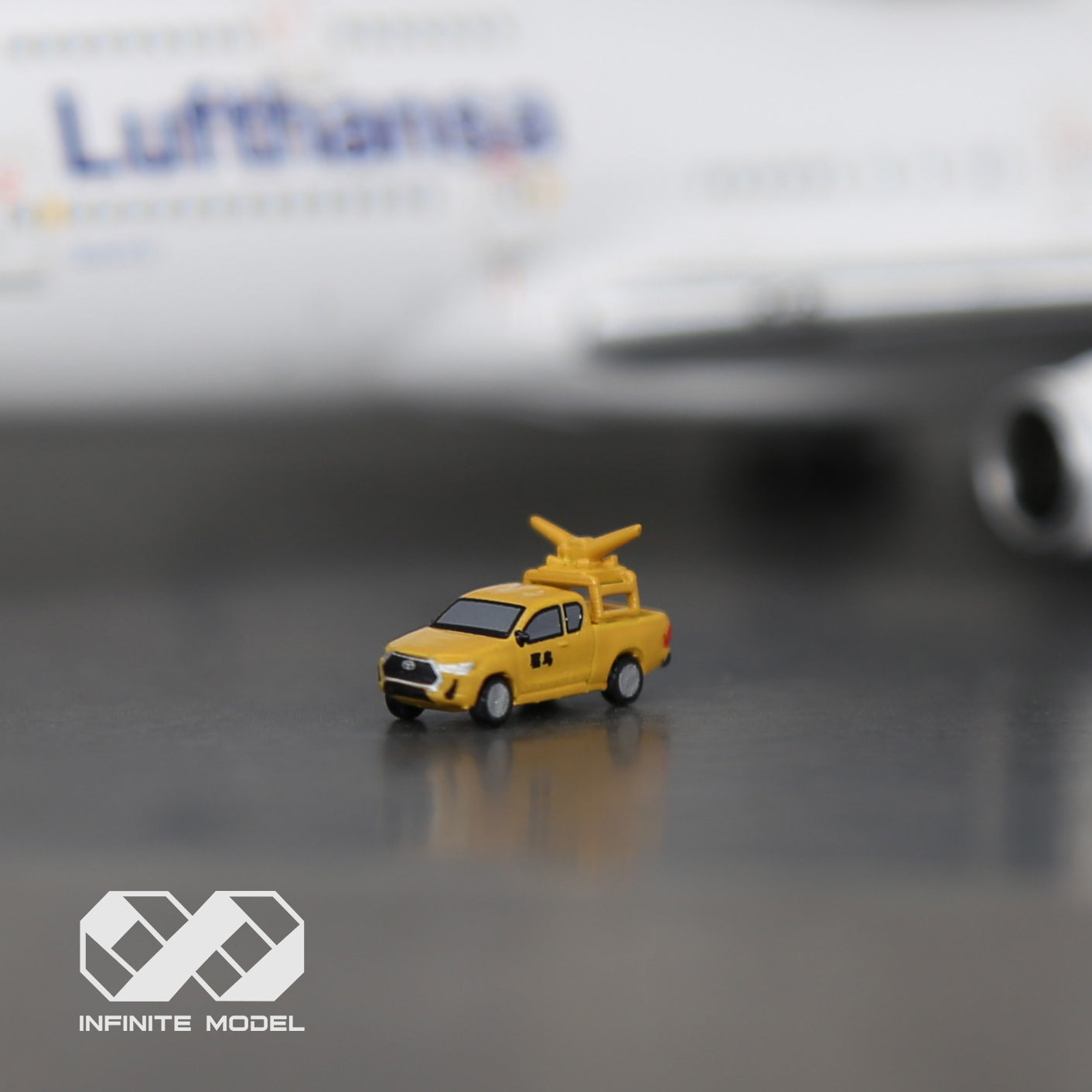 Scale 1:400 airport Bird-scaring vehicle Painted Printed 3D Model