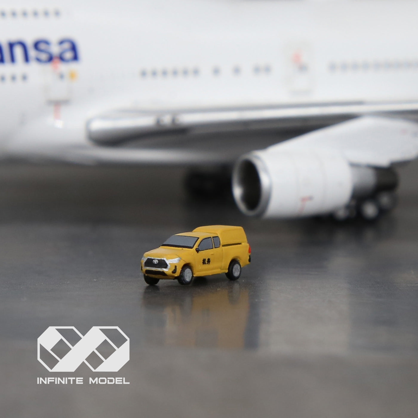 1/400 Airport Shuttle Bus Finished Printed 3D Model