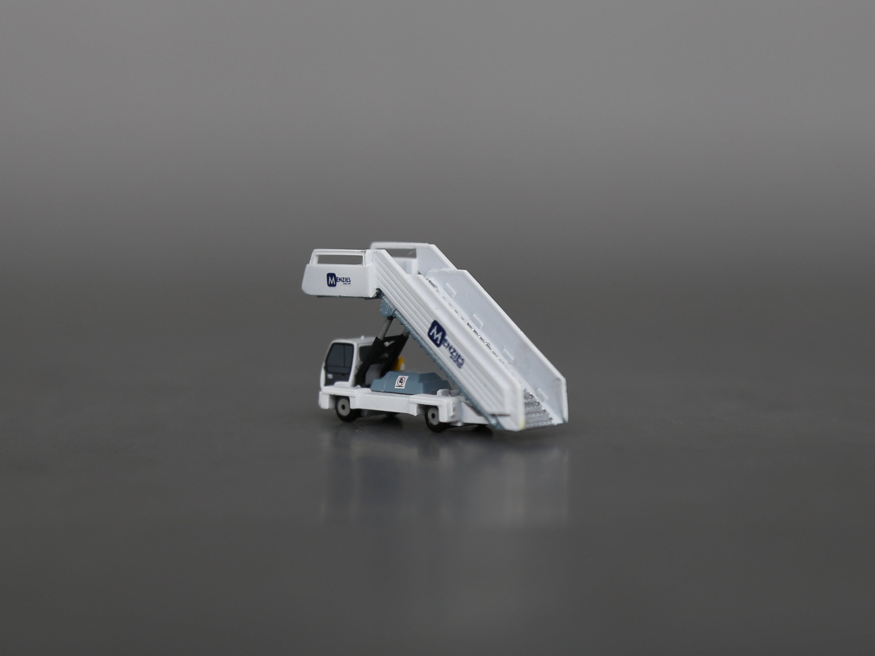 Scale 1:400/200/144 Menzies staircase truck handmaded printed Finished 3D Modeling car