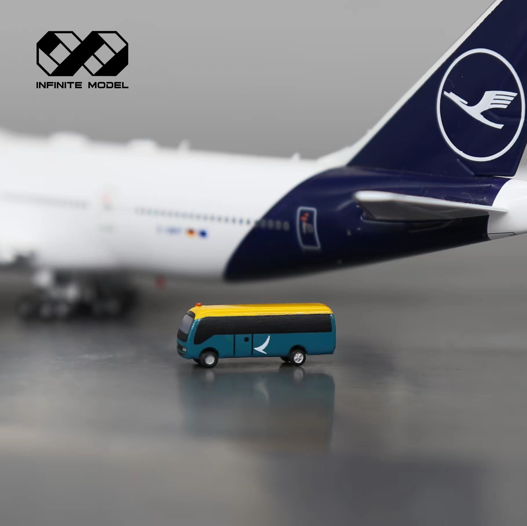 Scale 1:200 Cathy airport coaster vip car Finished Printed 3D Model
