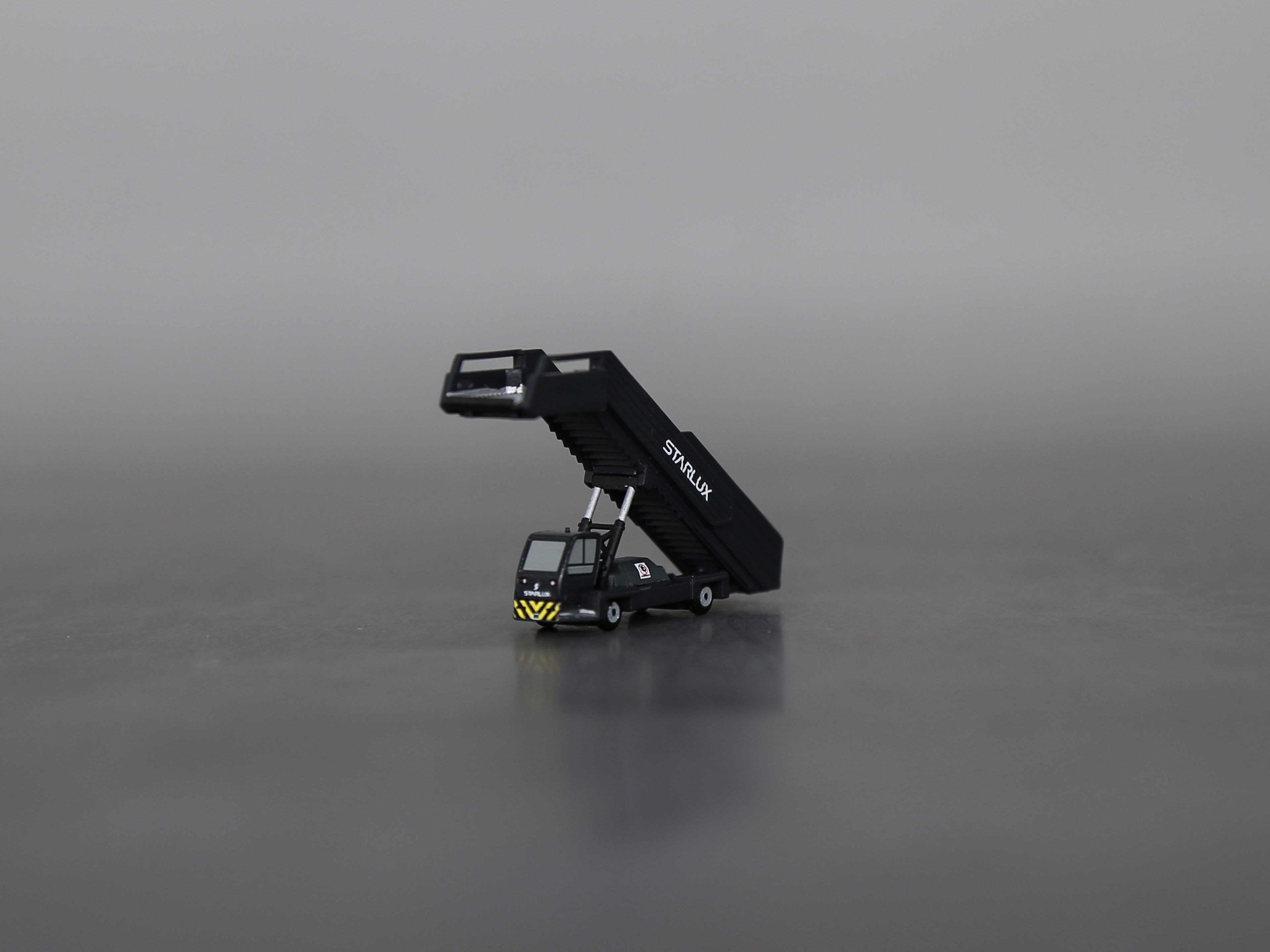 Scale 1:400/200/144 TLD Black staircase truck handmade printed Finished 3D Modeling car