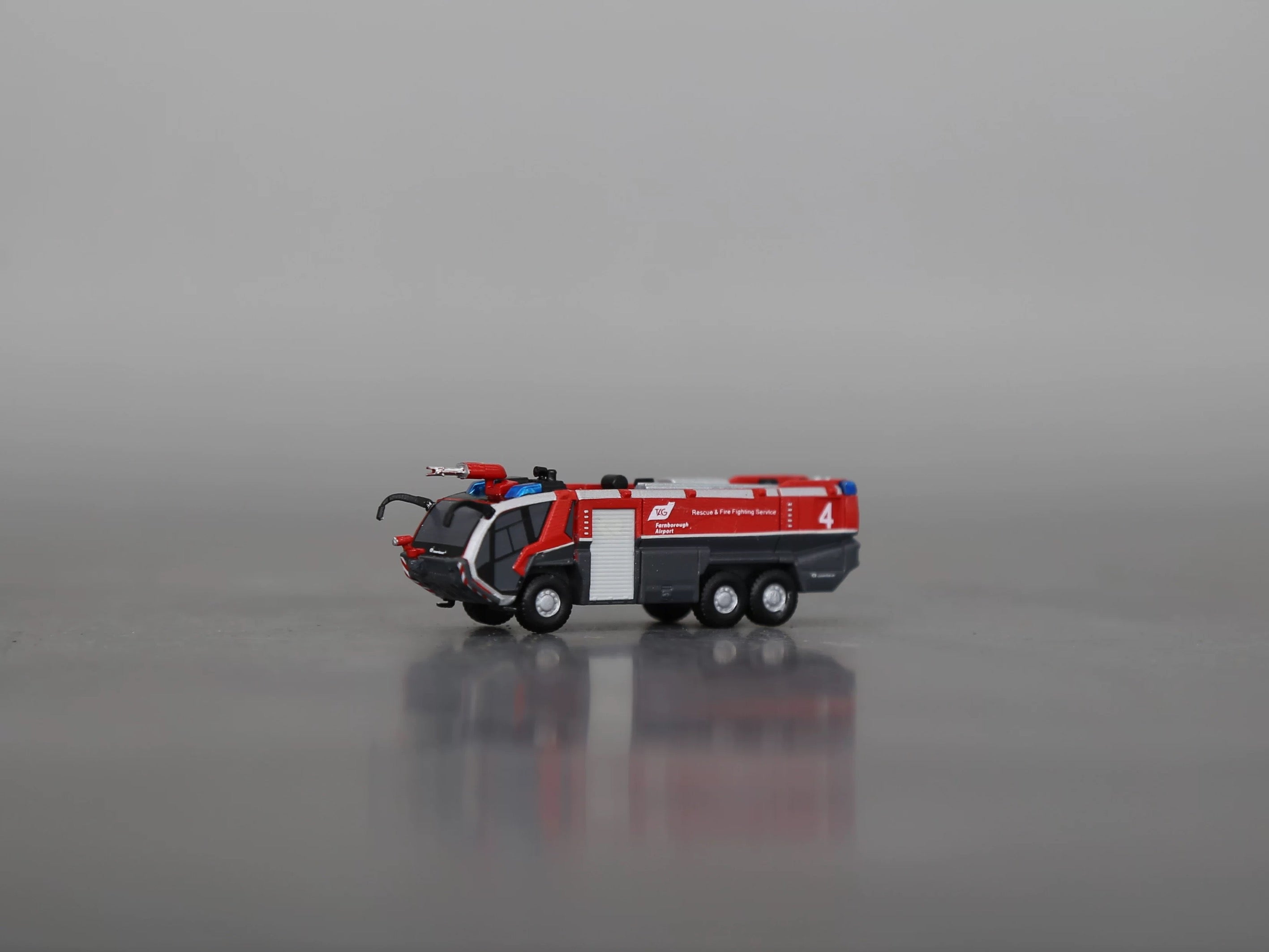 Scale 1:200 Farnborough airport Panther 6x6 HRET fire truck Painted Printed 3D Model