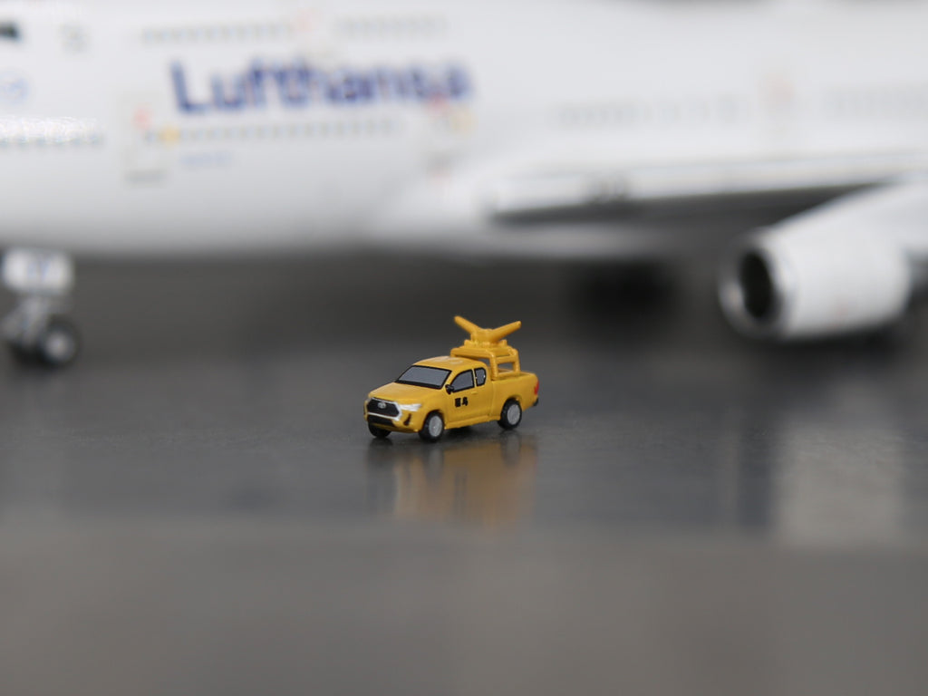 Scale 1:400 airport Bird-scaring vehicle Painted Printed 3D Model