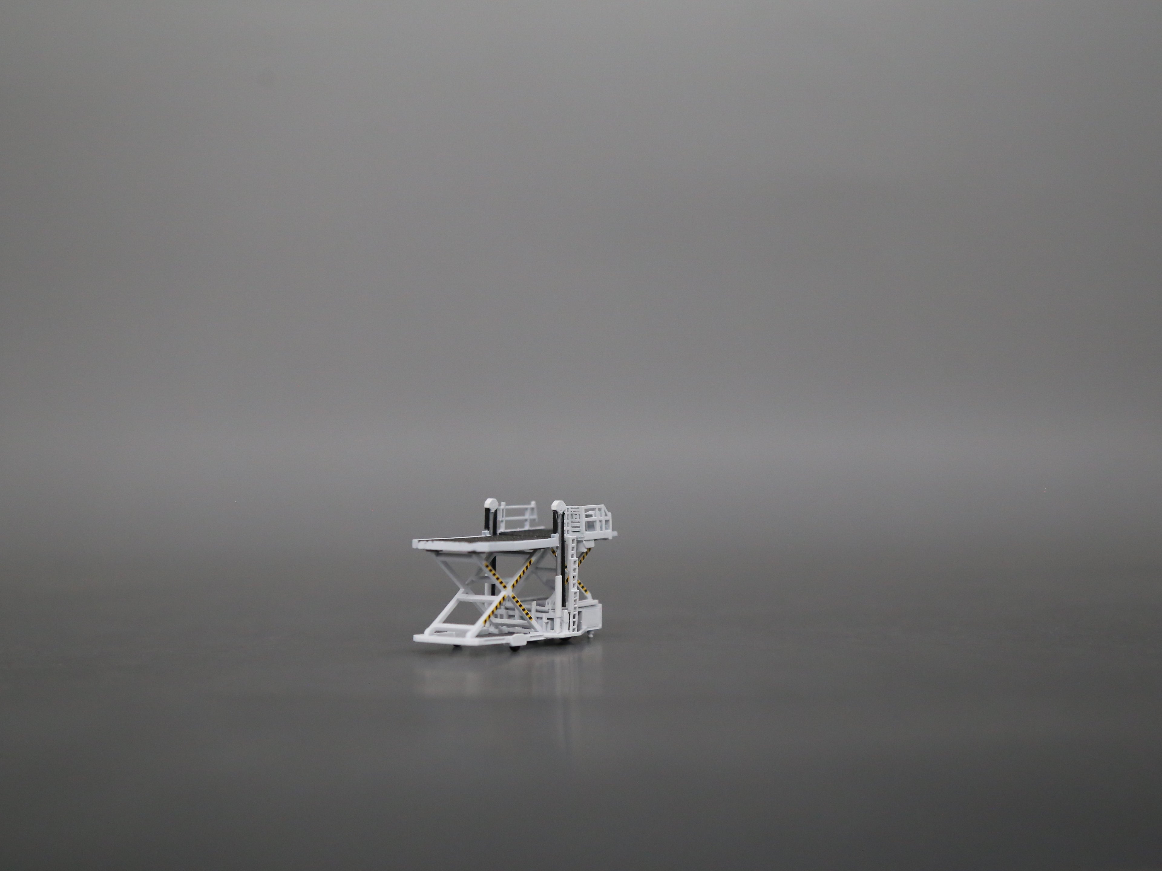 Scale 1:200/144 White trepel champ 70 airport cargo loader Finished Painted Printed 3D Model