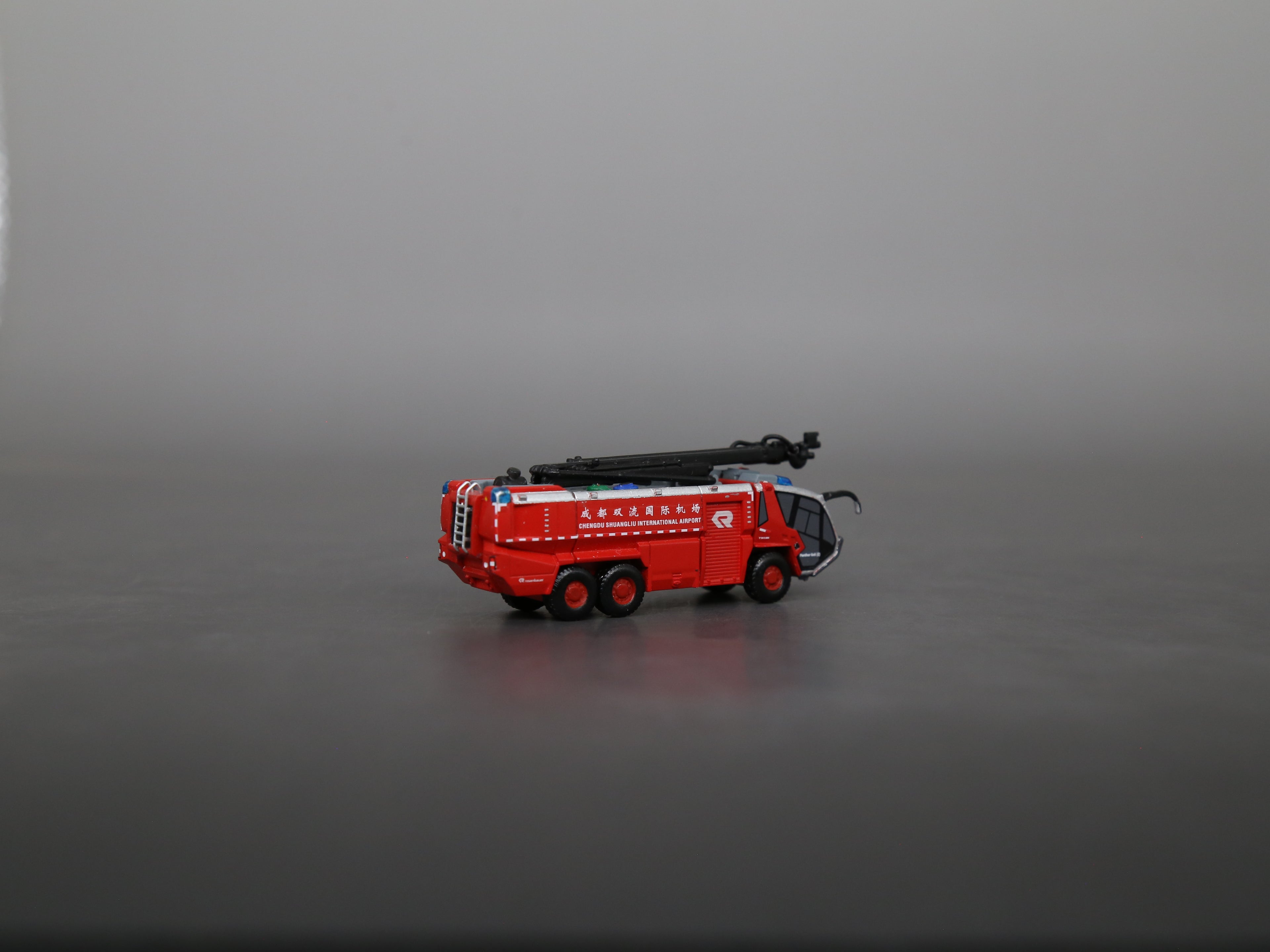 Scale 1/200 airport Panther 6x6 HRET fire truck Painted Printed 3D Model