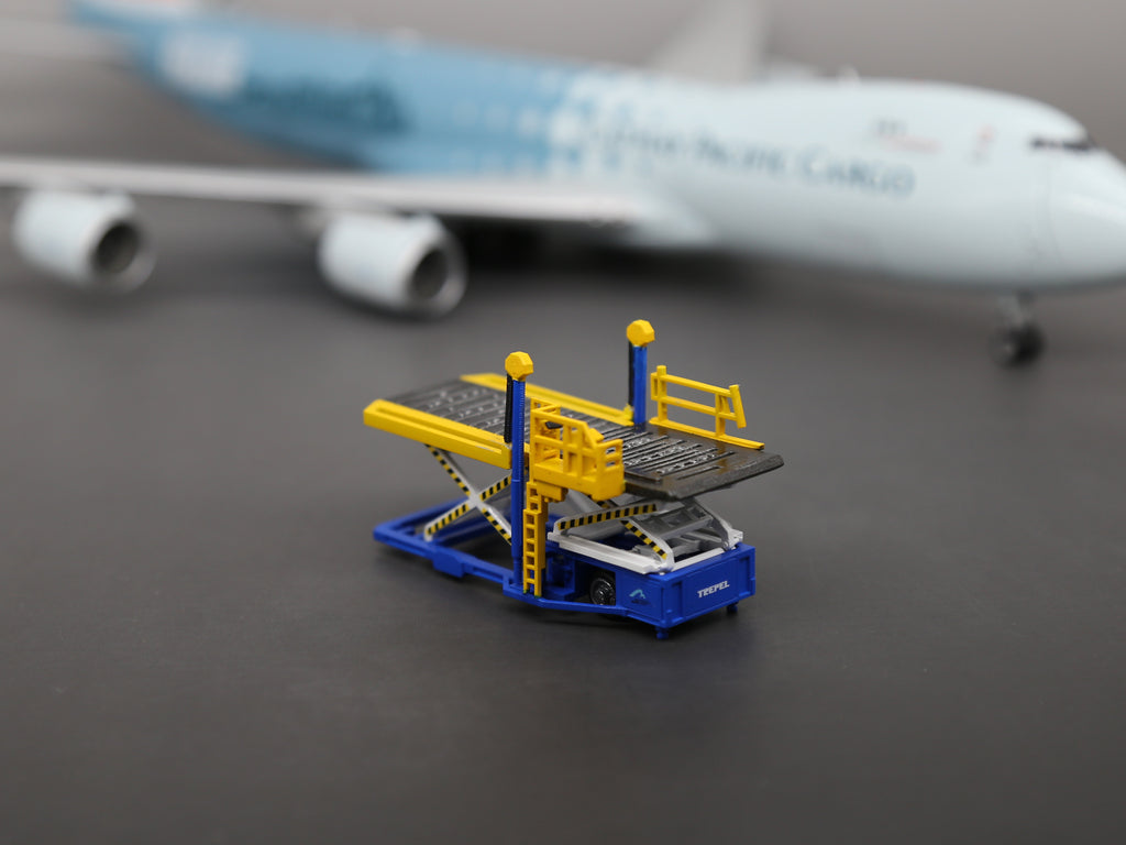Scale 1:200/144 blue trepel champ70 airport cargo loader Finished Painted Printed 3D Model