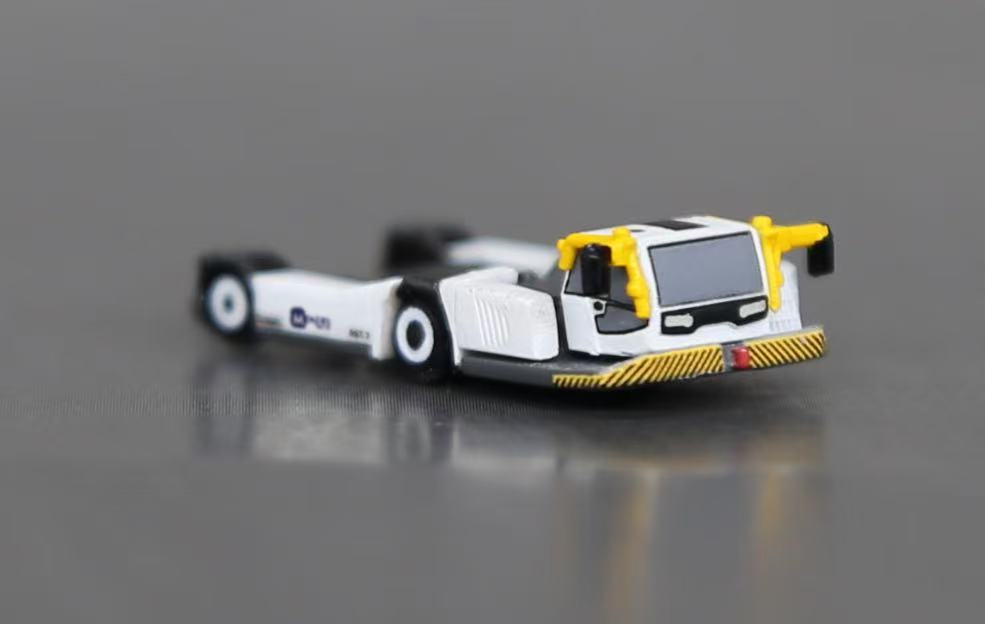 Scale 1:400/200 Airport AST-2 PX Menzies towbarless-tractor Finished 3D Model