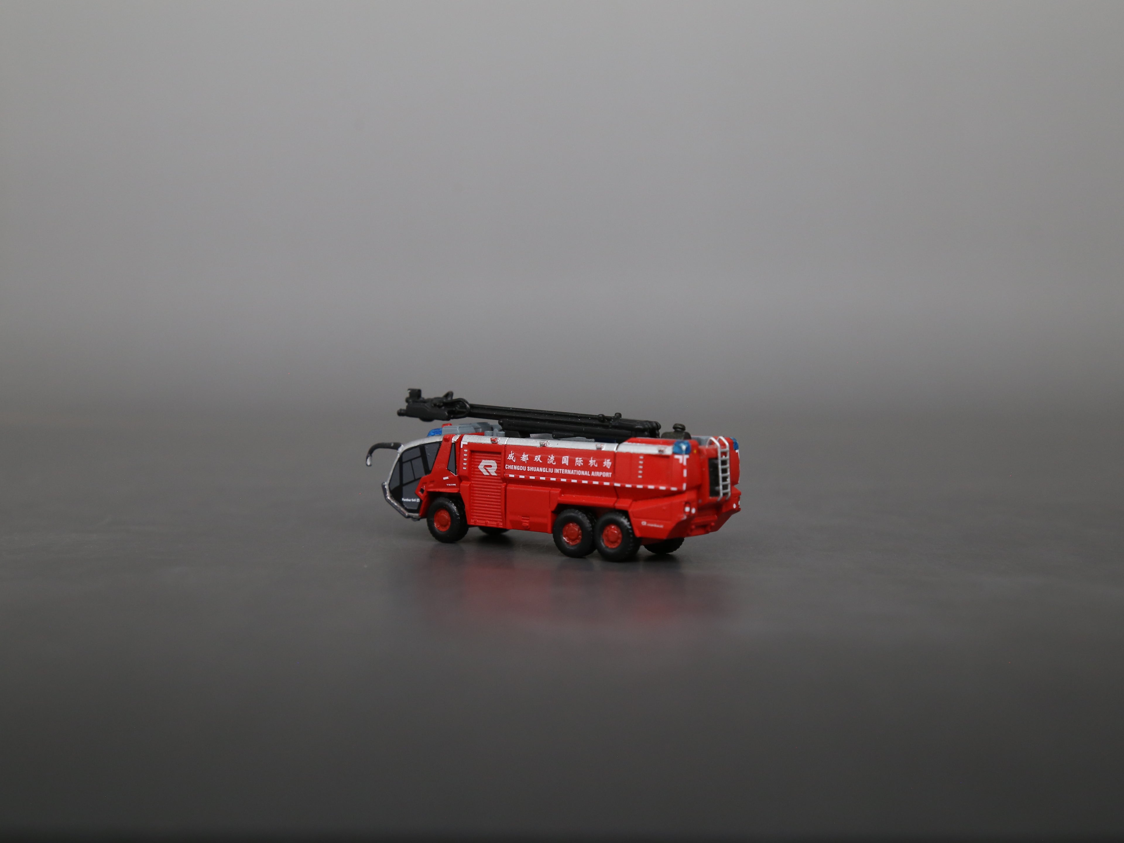 Scale 1/200 airport Panther 6x6 HRET fire truck Painted Printed 3D Model