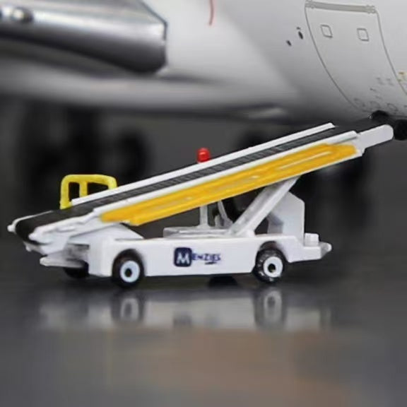 Scale 1:400/200 Airport Menzies TLD Belt Loader truck Finished Painted 3D Printed Model