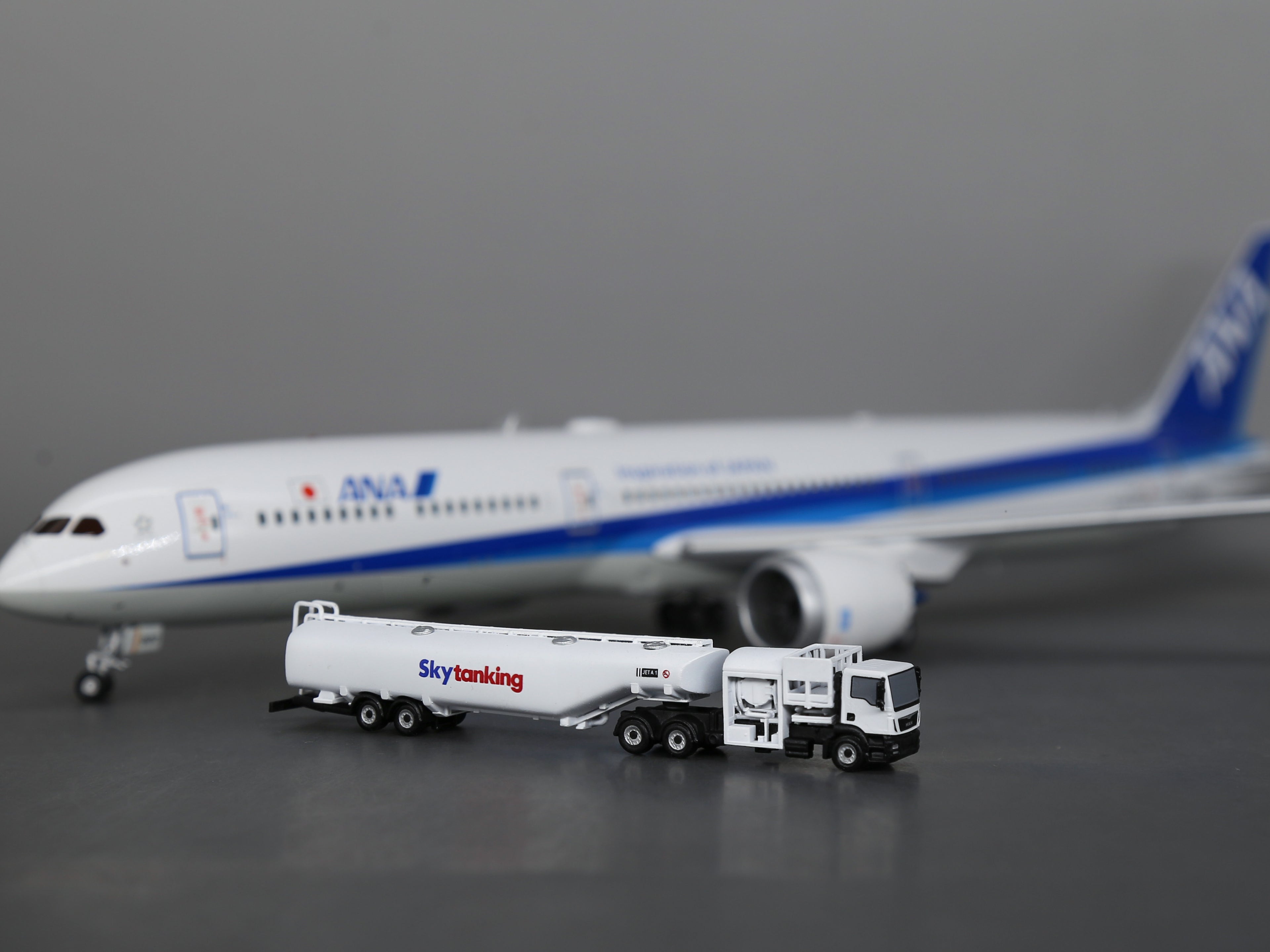 1/144 Aircraft Skytanking Gas Refueler Finished Printed 3D Model